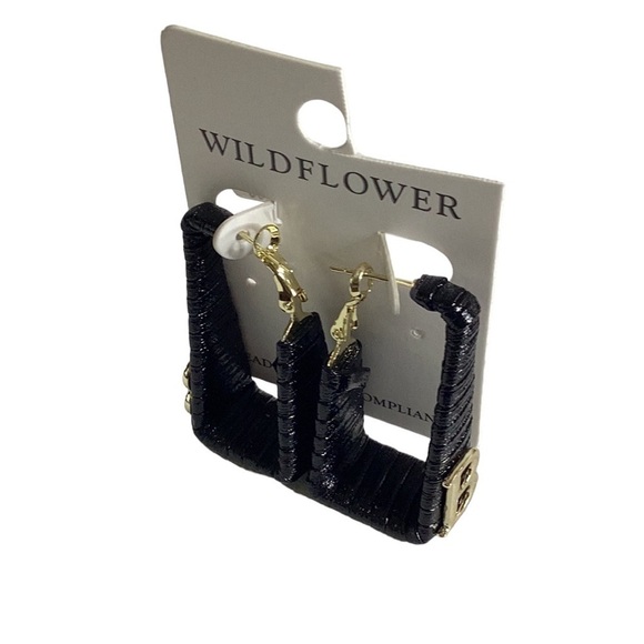 French Hook Black Rectangular Earrings in woven design - Picture 1 of 5